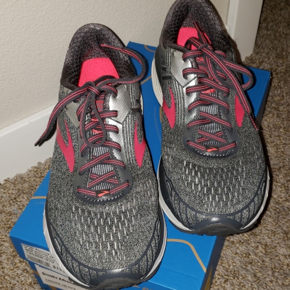 Brooks Adrenaline GTS 18